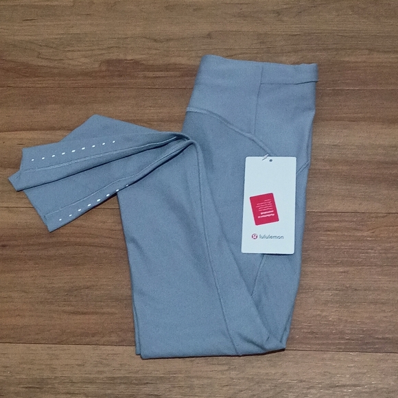 NWT Lululemon SenseKnit Running High-Rise Tight 28" - Picture 5 of 6